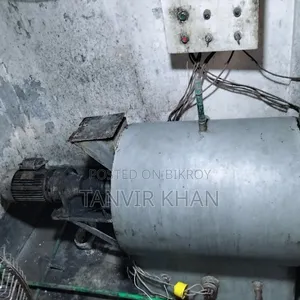 একটি আইসক্রিম ফ্যাক্টরি বিক্রি হবে।