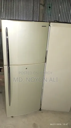 রেফ্রিজারেটর অ্যান্ড ফ্রিজ