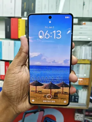 আইকিউওও ২৫৬ জিবি কালো
