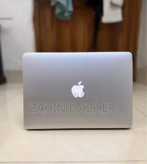 Laptop Apple MacBook Pro 2015 8GB Intel Core I5 SSD 128GB