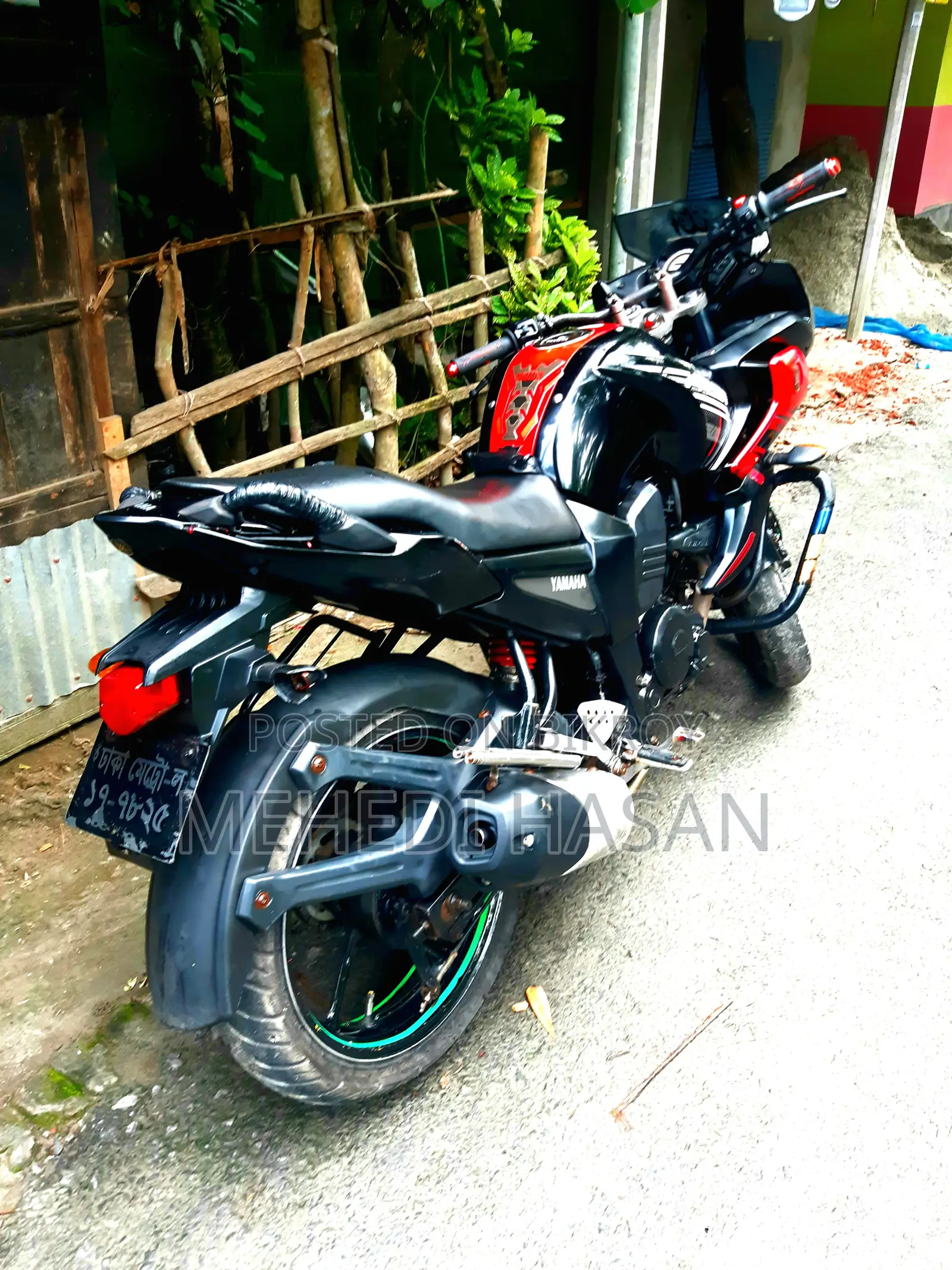 Yamaha 2016 Black