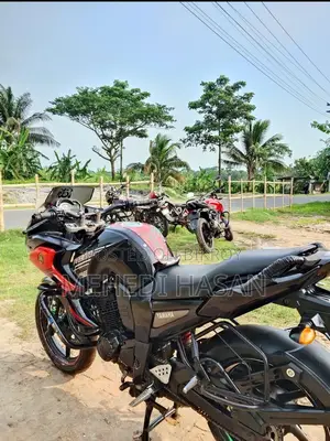 Yamaha 2016 Black
