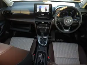 Toyota Yaris Cross 1.5 Hybrid FWD 2021 Pearl