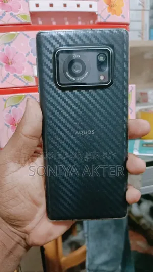 শার্প একুয়োস আর৭ ২৫৬ জিবি সিলভার