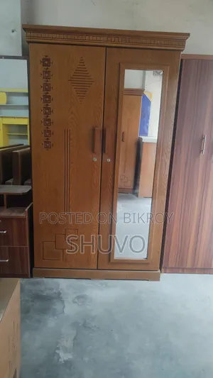 কানাডিয়ান প্রসেস উড আলমারি