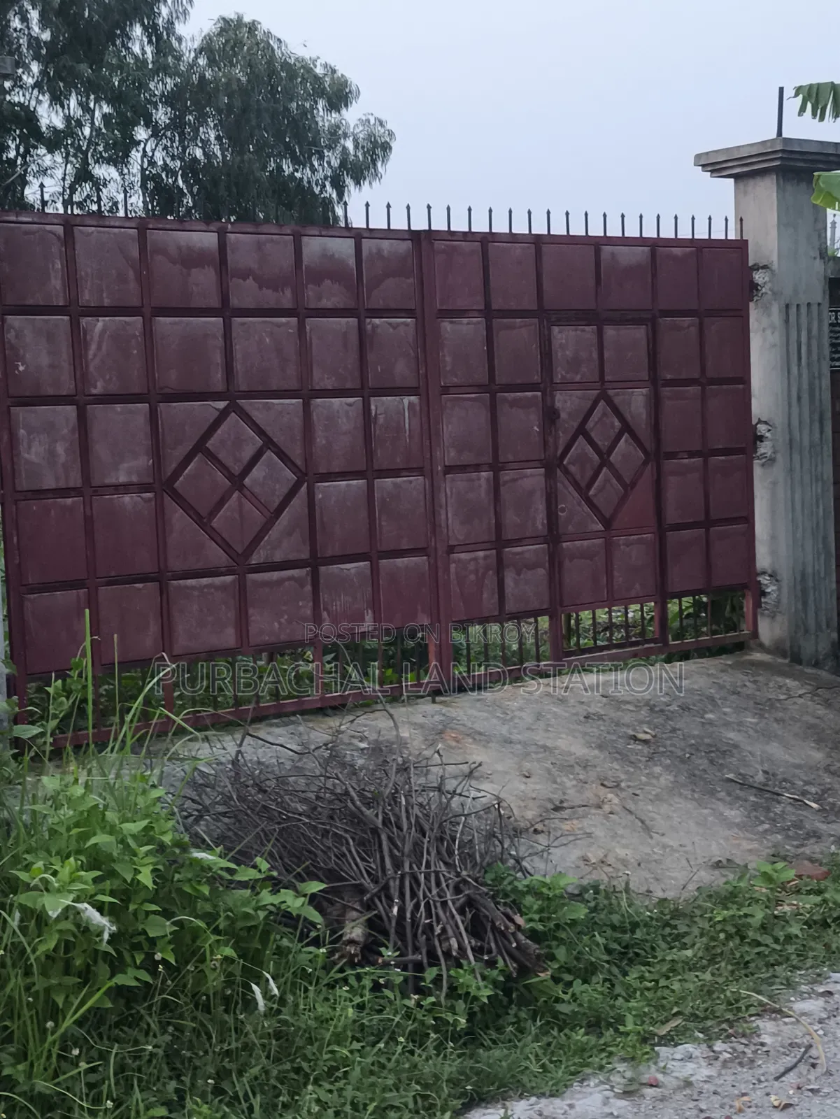 সেক্টর: ১৫, দক্ষিণমুখী ৩+৩=৬ কাঠা প্লট জরুরি বিক্রয়, পূর্বাচল।