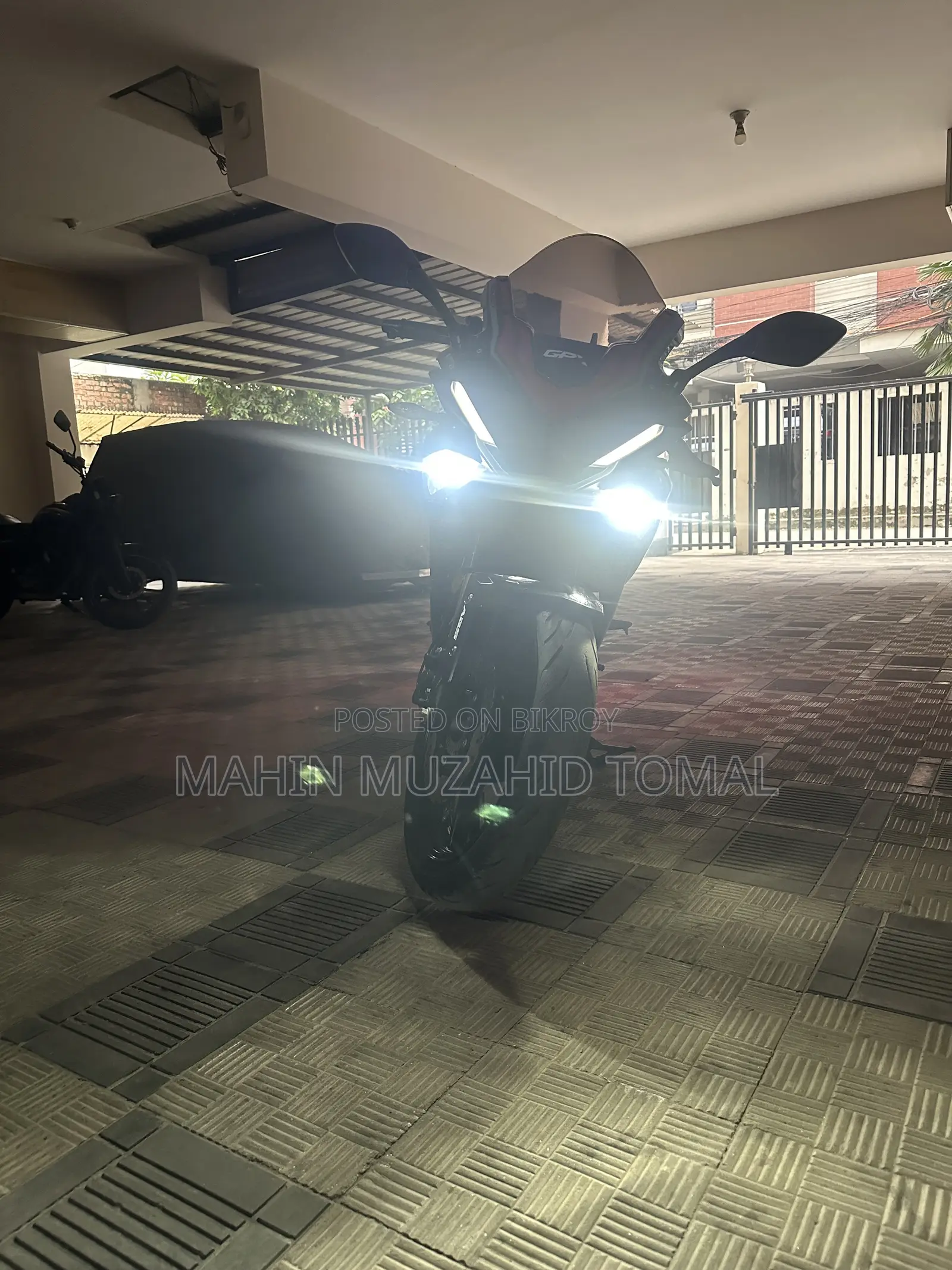 জিপিএক্স ডেমোন জিআর২০০আর ২০২৫ কালো