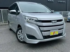 Toyota Noah 2021 Silver