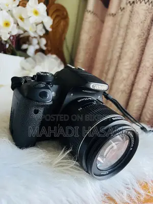 ডিএসএলআর ক্যানন ৬০০ডি টাচ স্ক্রিন সাথে ব্যাগ, চার্জার, ১৮-৫৫ লেন্স
