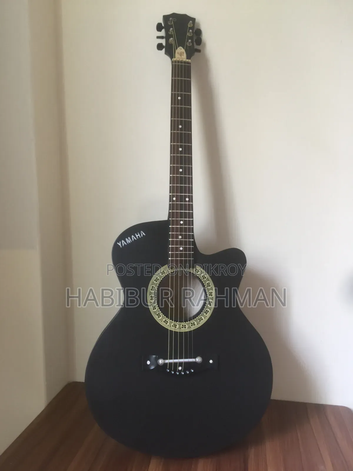 Guitar for sale