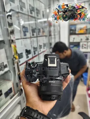 Canon Eos R50 With Rf-S 18-45mm Kit Lens