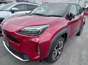 Toyota Yaris Cross 1.5 Hybrid FWD 2021 Red