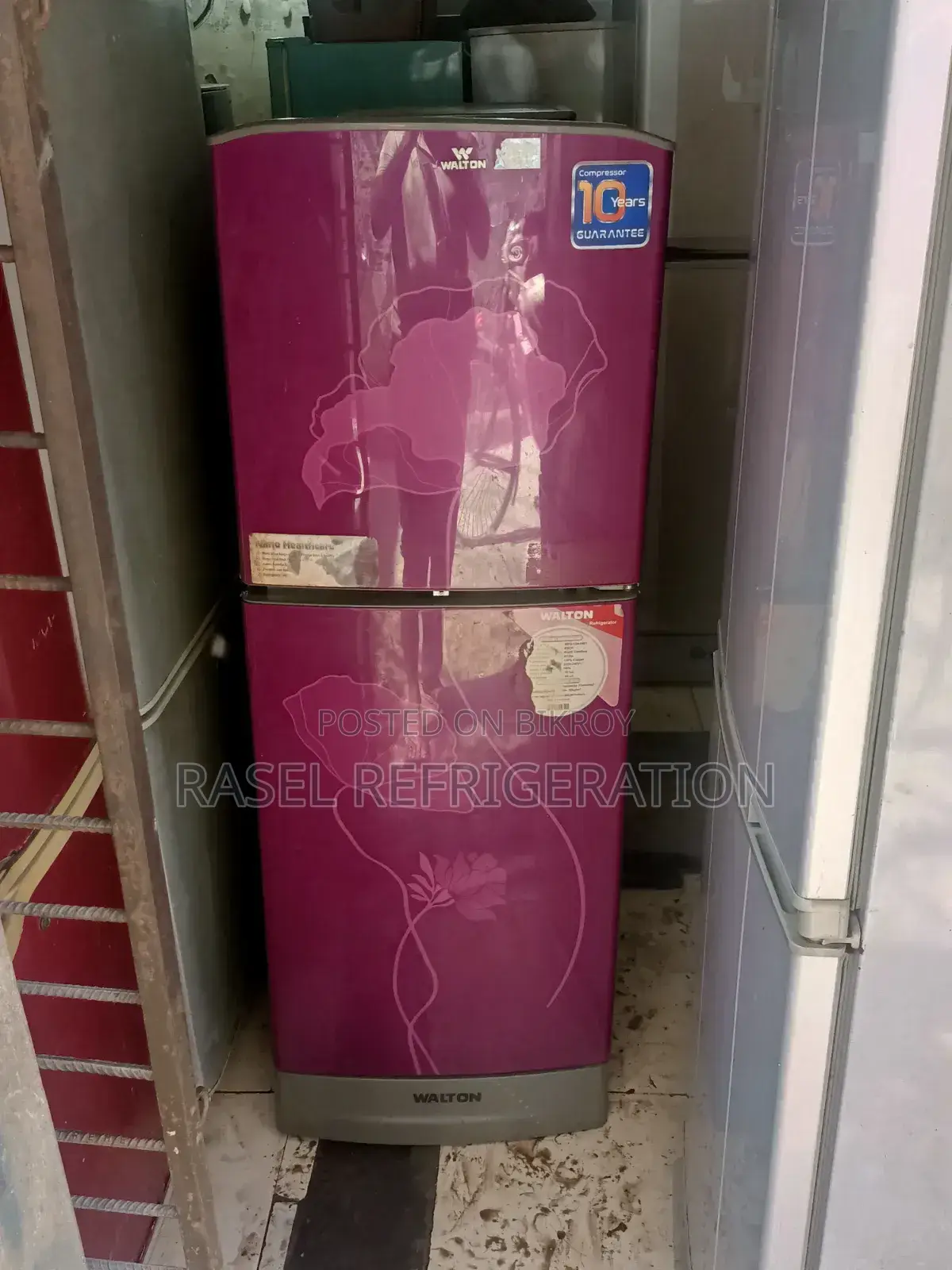 12 CFF রানিং ওয়ালটোন ফিরিজ বিক্রি করা হবে।
