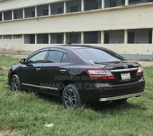 Toyota Premio 2010