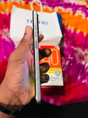 Tecno Spark 40 256 GB Silver