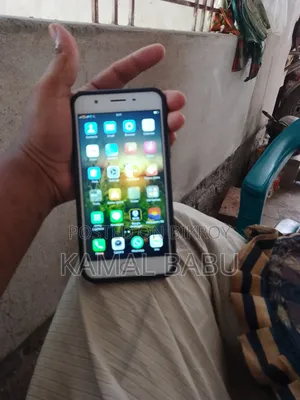 Oppo F1s 64 GB Silver