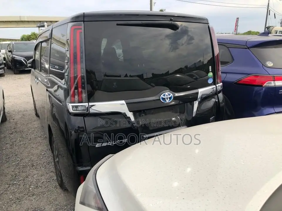 Toyota Esquire 2021 Black