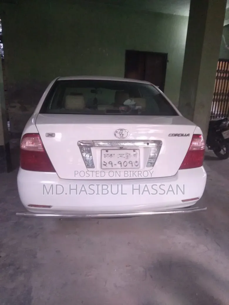 Toyota Corolla 2004 White