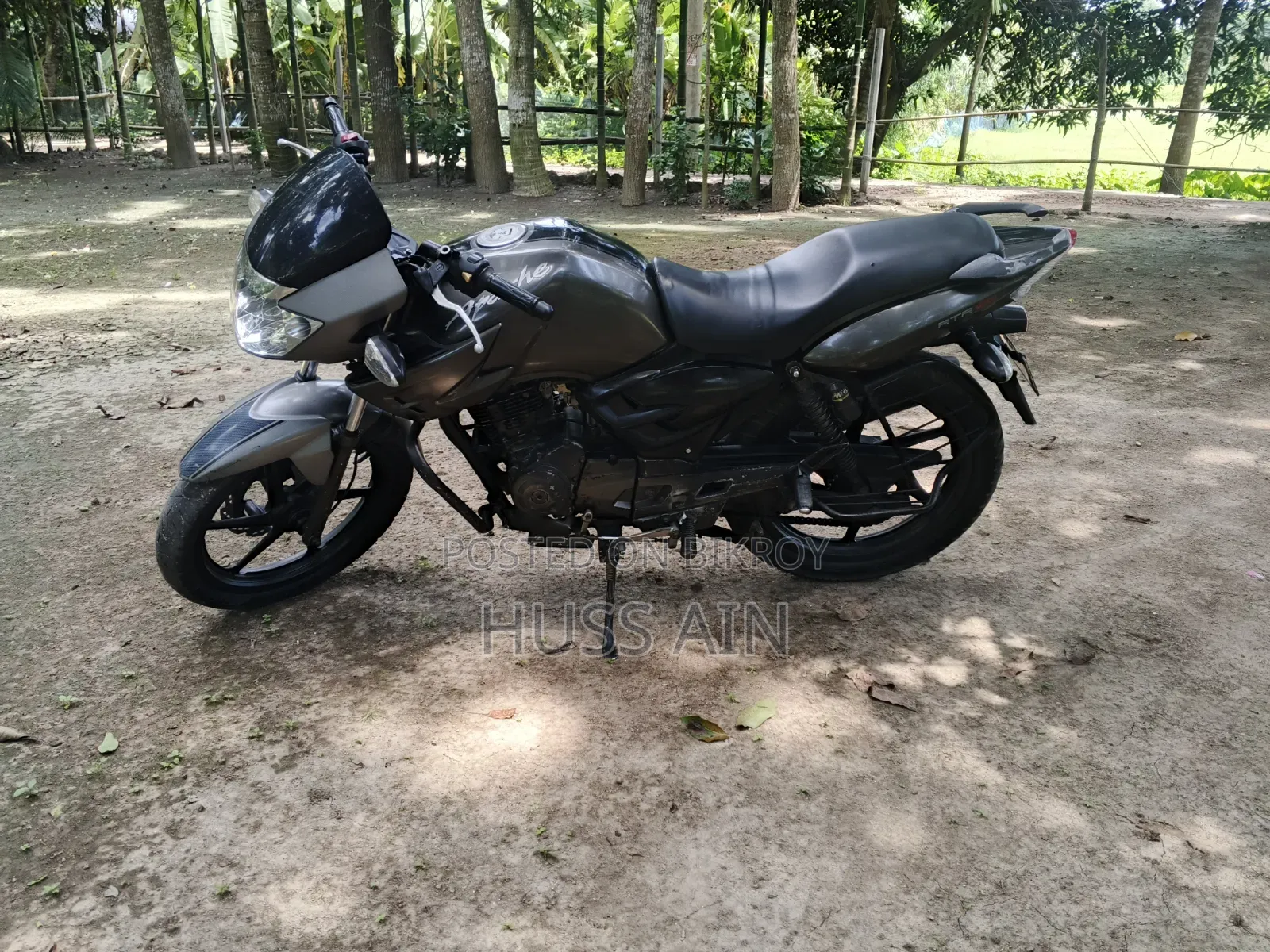 TVS Apache RTR 160 2V 2012 Silver