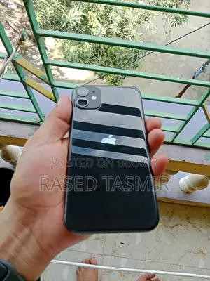 Apple iPhone 11 64 GB Black