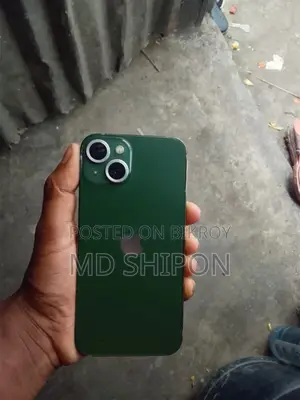 Apple iPhone 13 128 GB Green