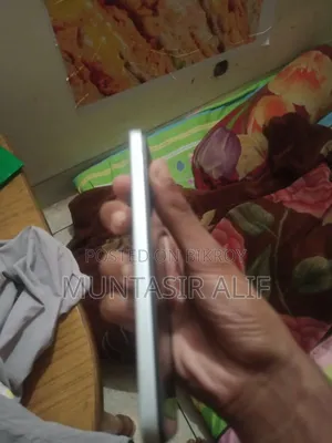 New Infinix Smart 10 64 GB White