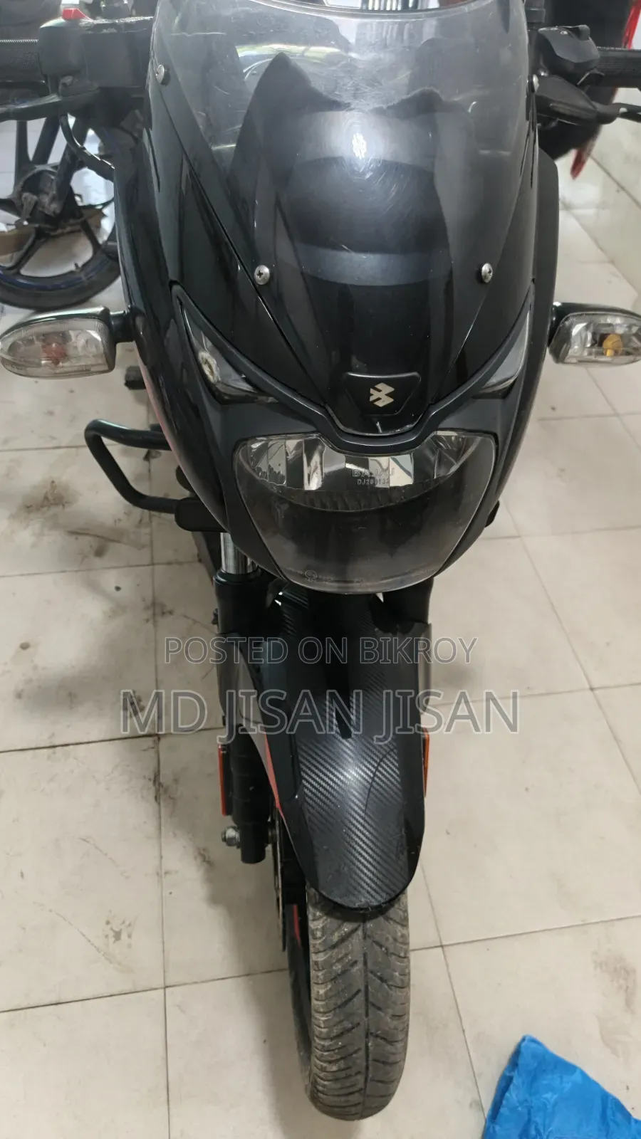 বাজাজ পালসার ১৫০ ২০২৩ ব্ল্যাক