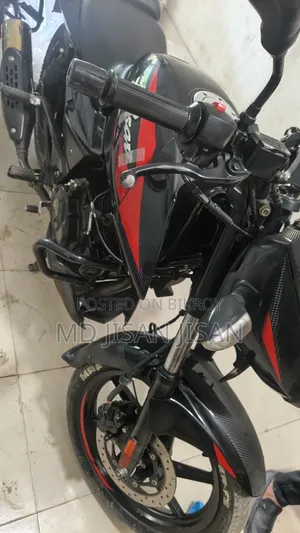 বাজাজ পালসার ১৫০ ২০২৩ ব্ল্যাক