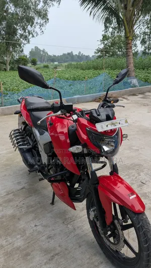 TVS Apache 160 4V 2022 Red