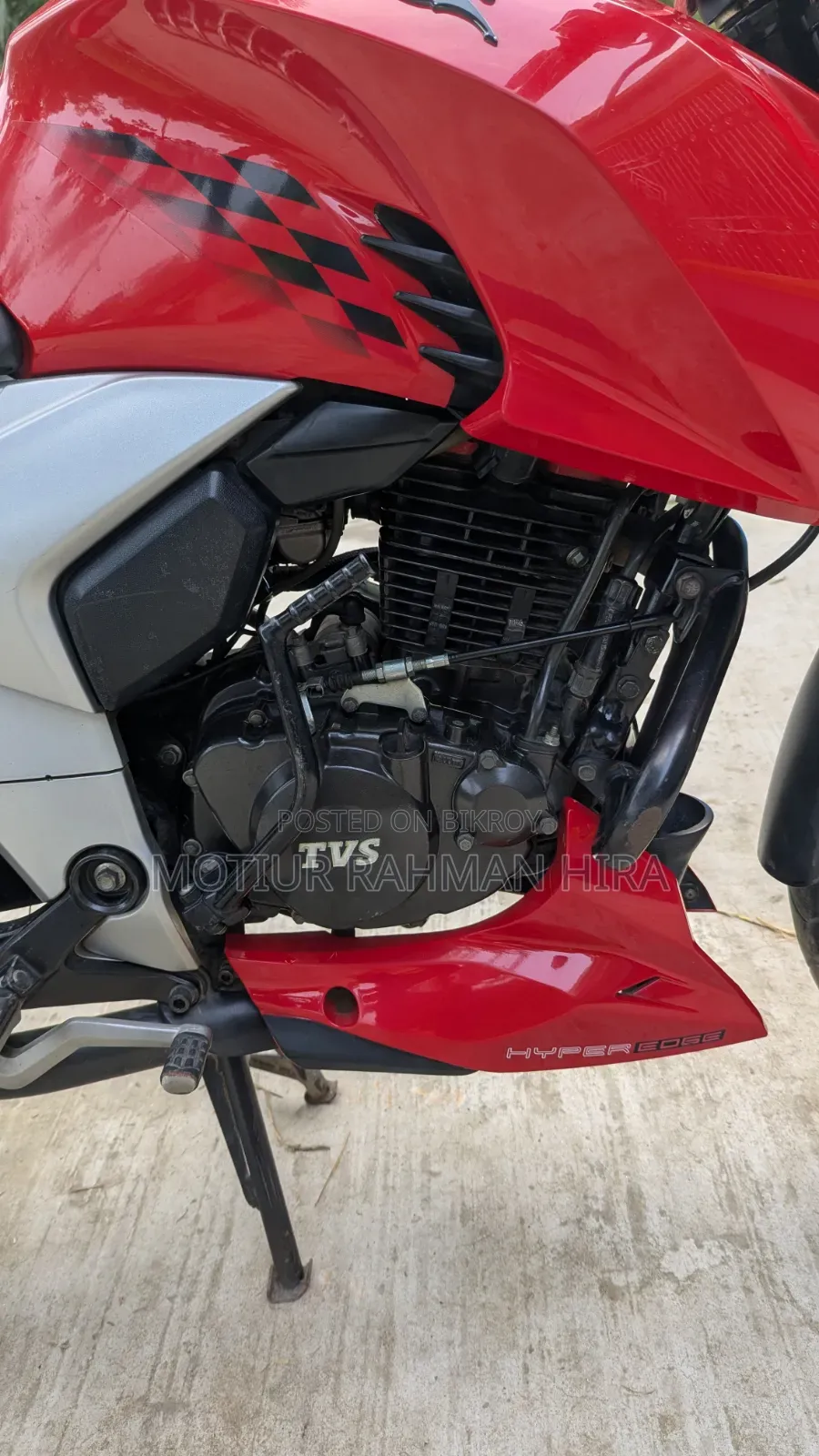 TVS Apache 160 4V 2022 Red