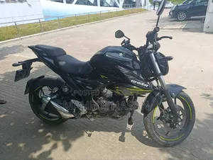 নতুন সুজুকি জিক্সার এসএফ এফআই ২০২৪ কালো