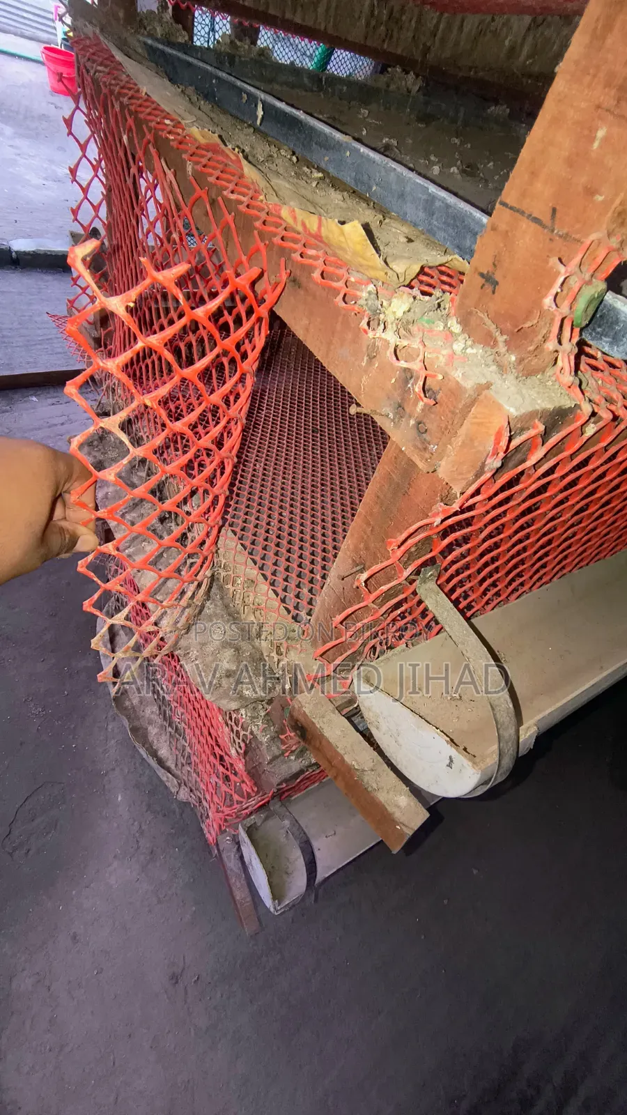 Cage for raising 300 quail birds for sale.
