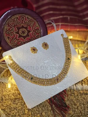 Only 1 Piece Available – Traditional Gold Finish Choker Set