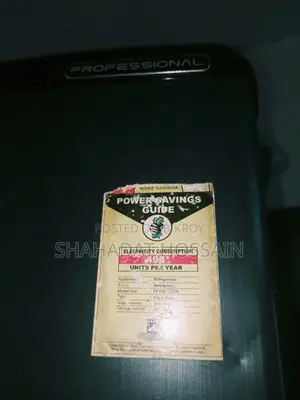 Whirlpool Professional Refrigerator (Used) – Very Good Condition
