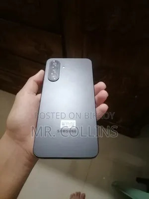 স্যামসাং গ্যালাক্সি এ১৭ ৫জি ১২৮ জিবি ব্ল্যাক