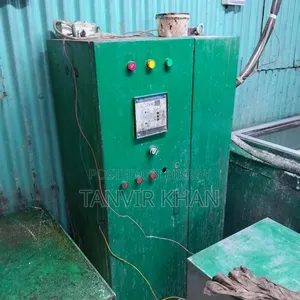 An automatic three-phase voltage box will be sold.