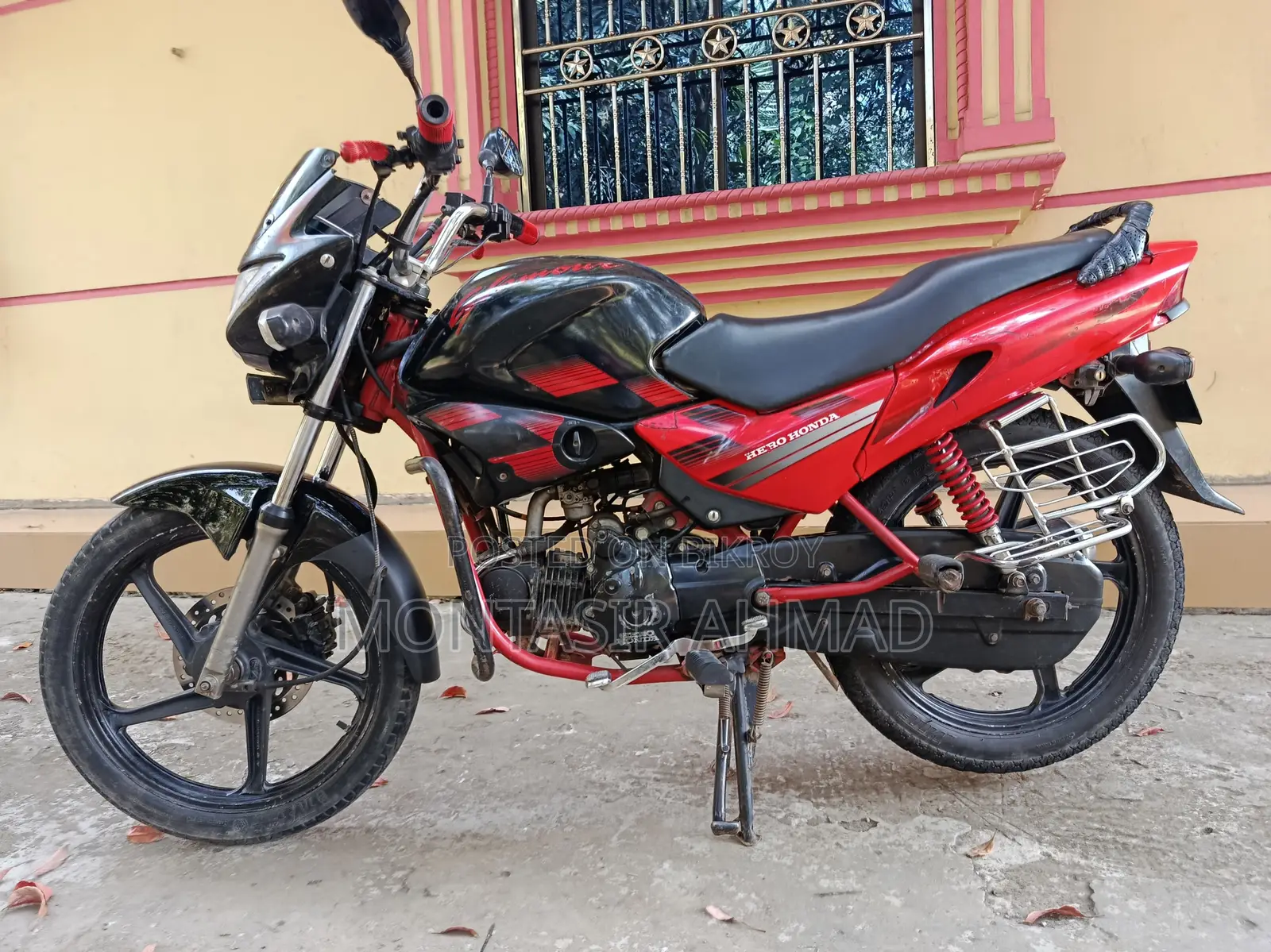 Hero 2011 Red