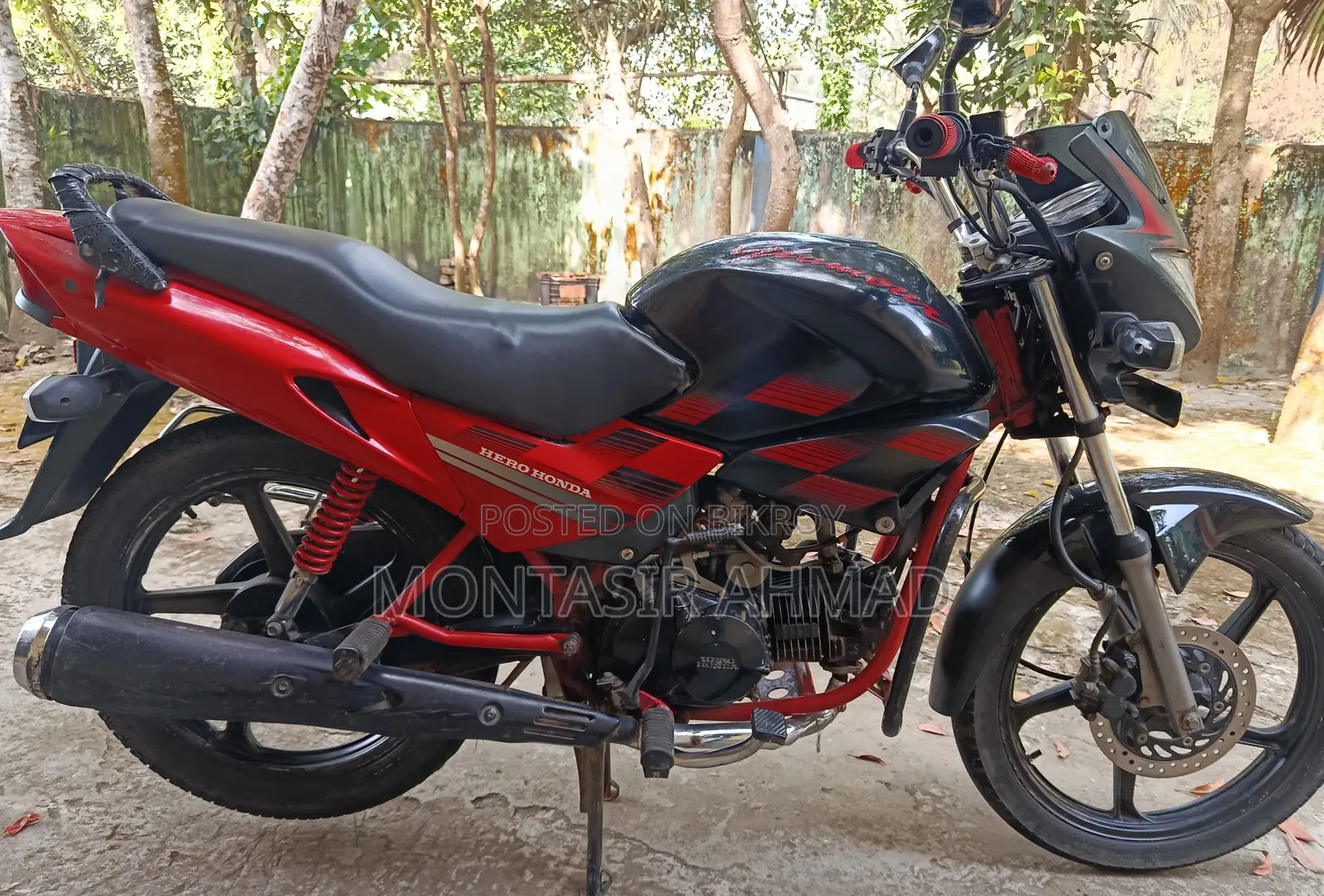 Hero 2011 Red