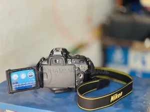Nikon D5200 DSLR