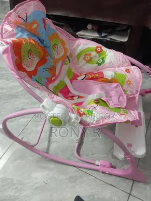 Infant-to-toddler Rocker - Weight Capacity: 18 Kg