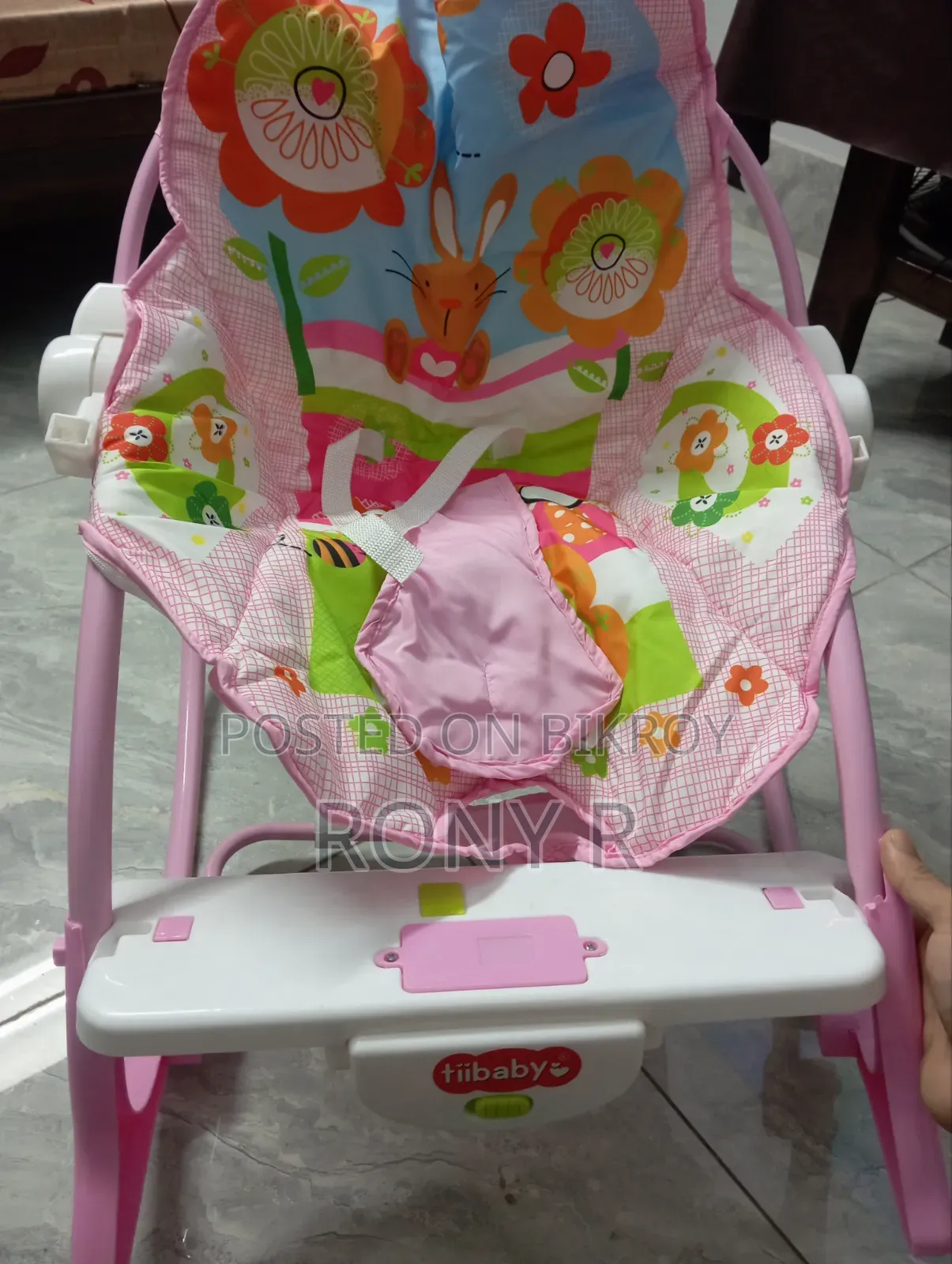 Infant-to-toddler Rocker - Weight Capacity: 18 Kg