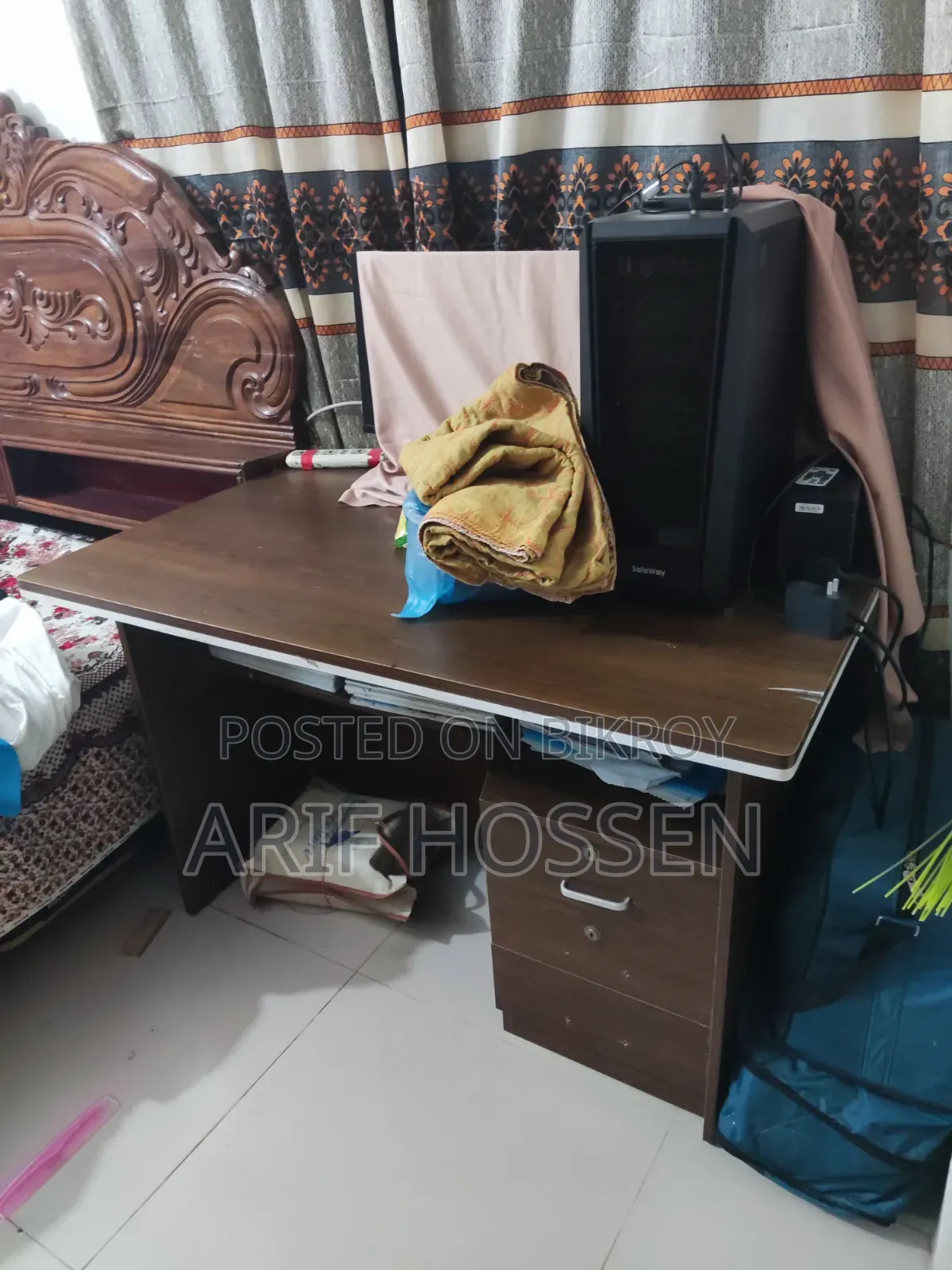 Used Wooden Reading/Computer Table With Drawers for Sale