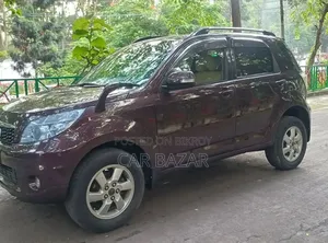 Toyota Rush 1.5 RWD 2011 Maroon
