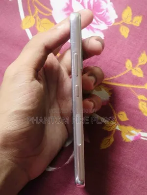 স্যামসাং গ্যালাক্সি এস২২ ৫জি ২৫৬ জিবি গোল্ড