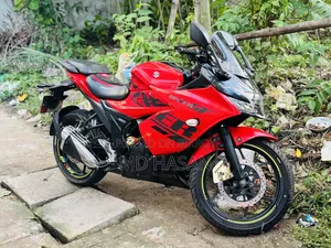 Suzuki Gixxer SF 2023 Red