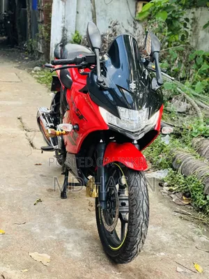 Suzuki Gixxer SF 2023 Red