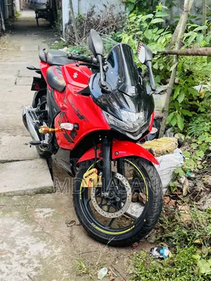 Suzuki Gixxer SF 2023 Red