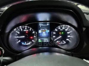 Nissan X-Trail 2.0 Hybrid FWD 2015