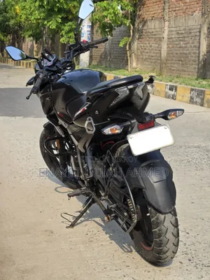Bajaj Pulsar N160 2023 Black
