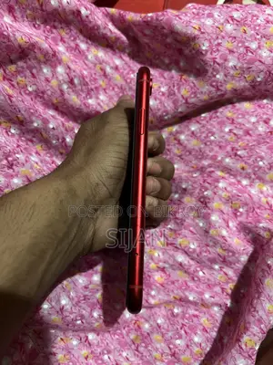 অ্যাপল আইফোন এক্সআর ১২৮ জিবি রেড